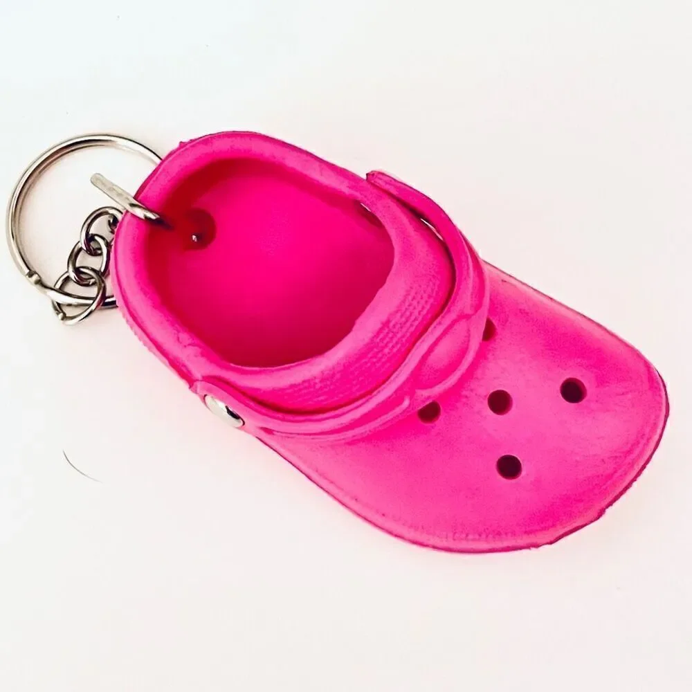 NWT Gorgeous Hot Pink Plastic & Silver hardware Metal Sandals Keyring Key holder